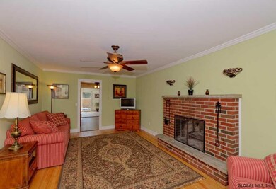 47 Emerick Ln, Albany, NY 12211 - photo 4