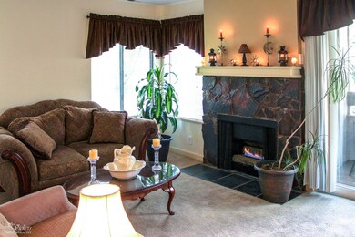 03A Sitting Room (2)