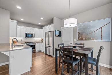 3796 SW Coyote Lane