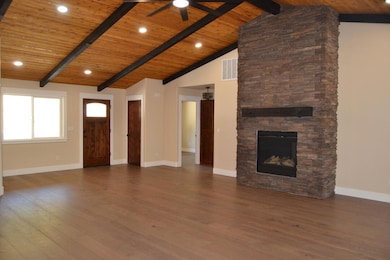 2957 Sylvan Dr, Grants Pass, OR 97527 - photo 5