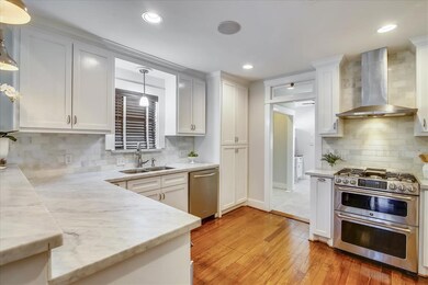 702 Walton St, Houston, TX 77009 - photo 7