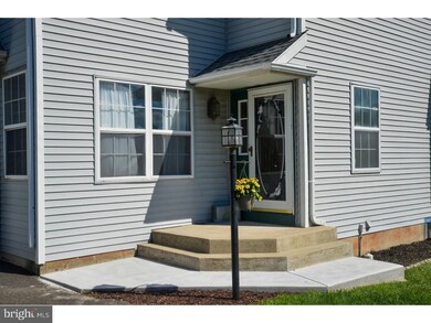 141 Dawn Dr, Lansdale, PA 19446 - photo 2