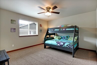 118 Ames St NE, Orting, WA 98360 - photo 4