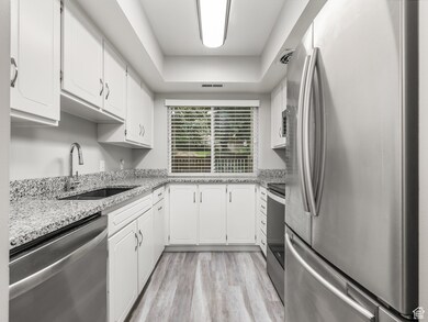 288 E Peach Ln S, Bountiful, UT 84010 - photo 3