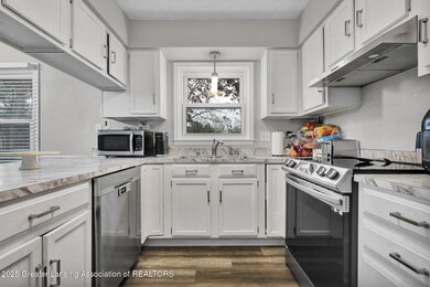 910 Pecos Dr, Lansing, MI 48917 - photo 5