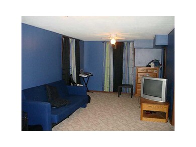 Bedroom. sitting area of lower level bedroom