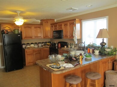 209 Mill Rd, Chambersburg, PA 17201 - photo 5