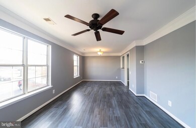 8068 Stonewall Brigade Ct unit 201, Manassas, VA 20109 - photo 3