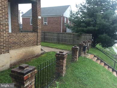 2608 Erdman Ave, Baltimore, MD 21213 - photo 4