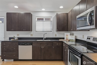 8408 Delridge Way SW unit A, Seattle, WA 98106 - photo 7