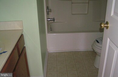 7055 Heather Dr, Bryans Road, MD 20616 - photo 4