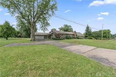 1198 W Social Row Rd, Dayton, OH 45458 - photo 3