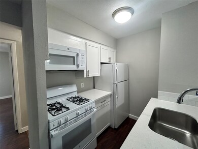 1401 Kipling St unit 14, Houston, TX 77006 - photo 6
