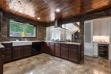 513 Point Clear Dr, Friendswood, TX 77546 - photo 7