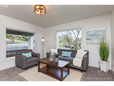 2206 Charman St, West Linn, OR 97068 - photo 5