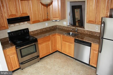 9271 Brewington Ln, Laurel, MD 20723 - photo 3