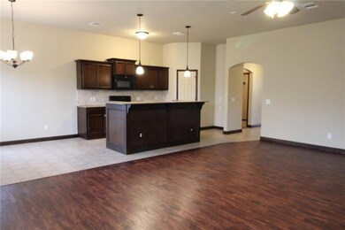 4510 Hawk Owl Dr, Norman, OK 73072 - photo 4