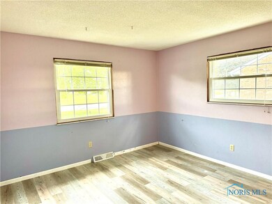 2202 N Kathy Ln, Genoa, OH 43430 - photo 5