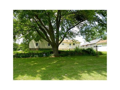 2637 Fruitland Blvd SW, Cedar Rapids, IA 52404 - photo 3