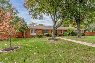 105 Belgrade Dr, Greenville, SC 29615 - photo 2