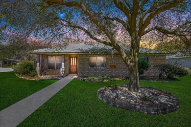 8554 Highcrest Dr, Houston, TX 77055 - photo 2