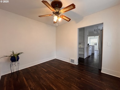 2014 E St, Vancouver, WA 98663 - photo 7