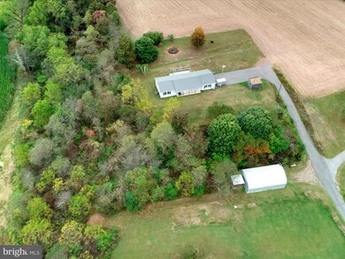 375 E Schmaltzdahl Rd, New Ringgold, PA 17960 - photo 3