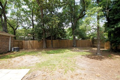 574 L Ombre Cir_Back Yard