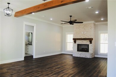 4453 Hathern Dr, Pineville, LA 71360 - photo 4