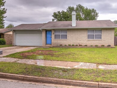 1733 S Poplar Ave, Broken Arrow, OK 74012 - photo 2