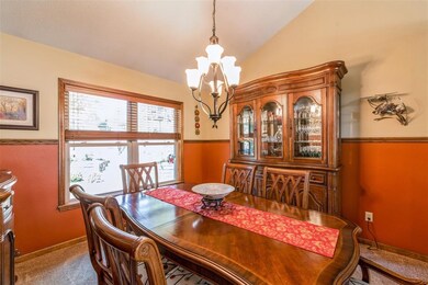 Formal Dining Room - Vaulted Ceiling