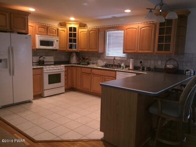 804 Wren Ct, Hawley, PA 18428 - photo 4