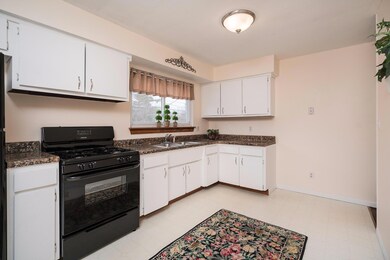 4829 Downing Dr, Columbus, OH 43232 - photo 6