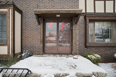 5909 Tetherwood Dr unit 5909, Toledo, OH 43613 - photo 2