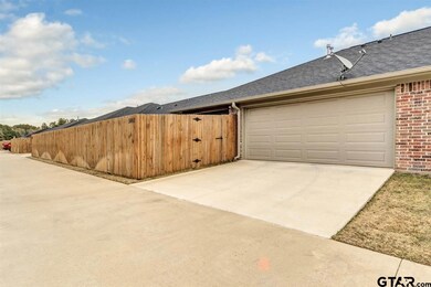 5063 5063 Shiloh Ridge Dr, Tyler, TX 75703 - photo 4