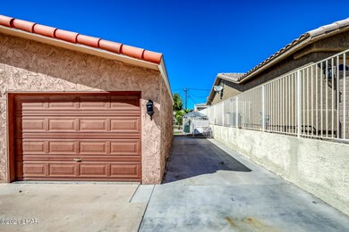 27395SaratogaAveHDR_05