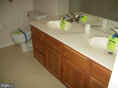 11201 Rienzi Place unit 204, Manassas, VA 20109 - photo 3