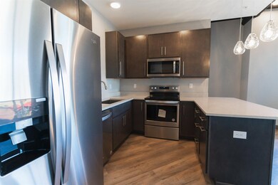 576 E Third St unit 211, Lexington, KY 40508 - photo 4