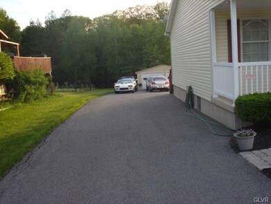 979 Scenic Dr, Kunkletown, PA 18058 - photo 5