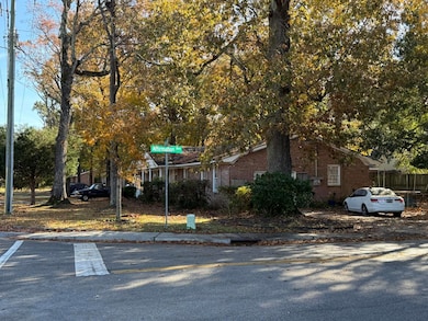 975 Harbor View Rd, Charleston, SC 29412 - photo 4