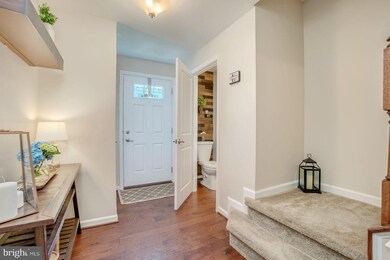 940 Magnolia Blossom Ct, Sykesville, MD 21784 - photo 2