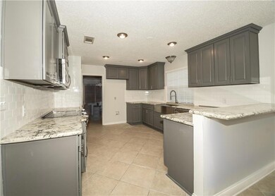 1009 Charlie Dr, Slidell, LA 70461 - photo 3