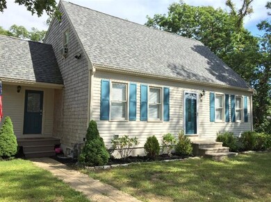 18 Head of The Bay Rd, Buzzards Bay, MA 02532 - photo 2