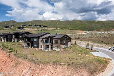 6-web-or-mls-21-6-5-Lisa Blake-11283 N S