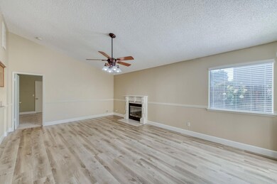 8665 N Cedar Ave unit 134, Fresno, CA 93720 - photo 5