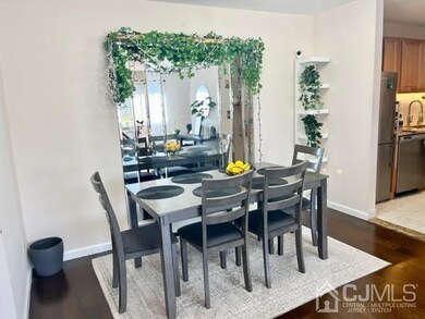 616 Cricket Ln, Woodbridge, NJ 07095 - photo 4