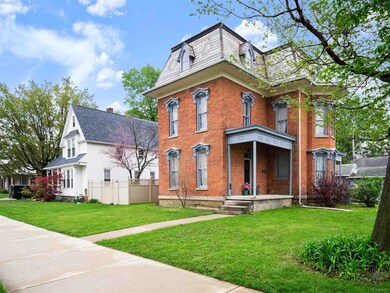 302 N Van Buren St, Auburn, IN 46706 - photo 2