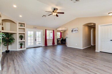 Happy Rd - Open Living Area