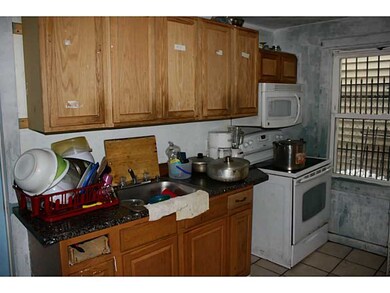 77 Ford St, Providence, RI 02907 - photo 2