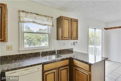 8104 Bonaire Ct, Silver Spring, MD 20910 - photo 7